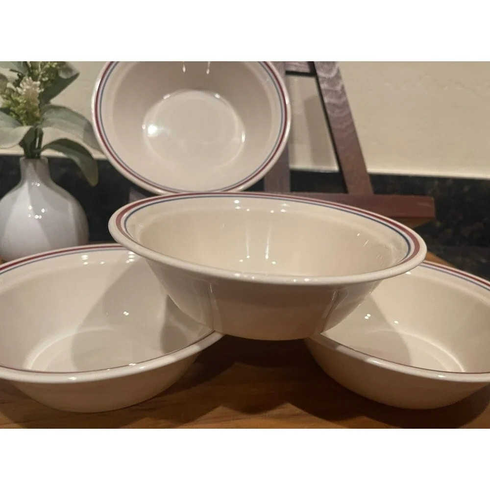 4 abundance Corelle cereal bowls